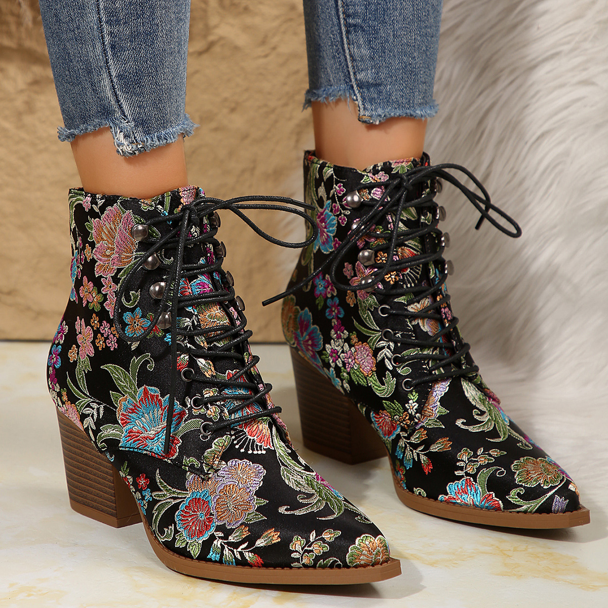 Ethnic Pointed-Toe Ankle Boots - Winter Ethnic Fashion For Women บทวิจารณ์และราคา